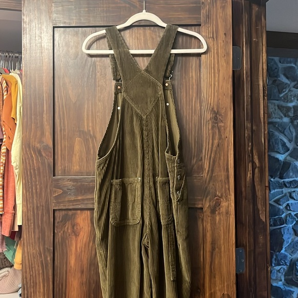 Old Navy cordury overalls - Picture 5 of 6